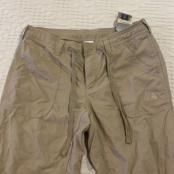 The North Face Relaxed Fit W Horizon Betty Capris in color Dune Beige - Picture 3 of 6